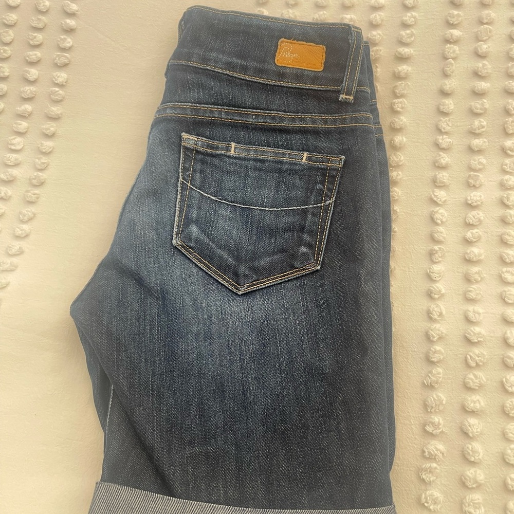 Paige Women's Hidden Hills cuff Hem low Rise Denim Jean Shorts Size 25